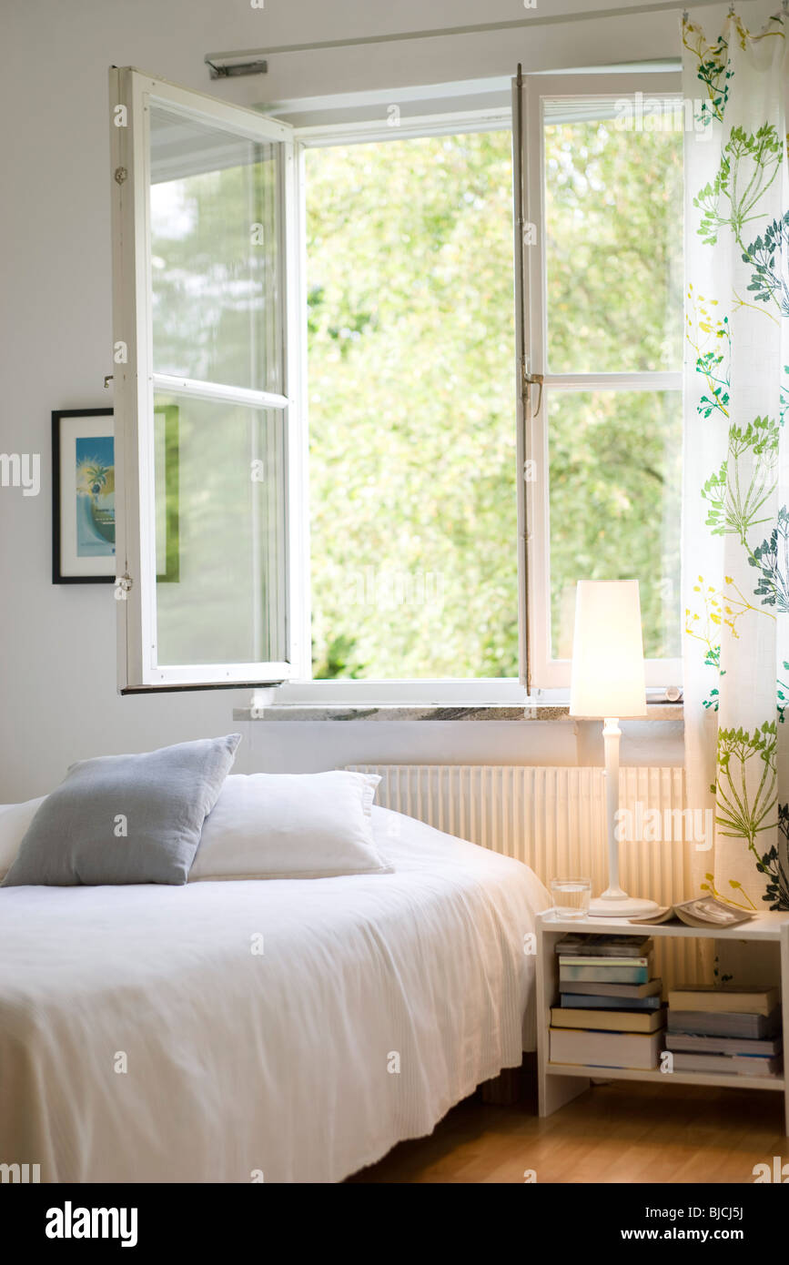 Bedroom window open night hi-res stock photography and images - Alamy