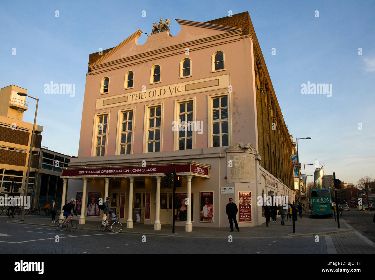 The old vic theater hi-res stock photography and images - Alamy