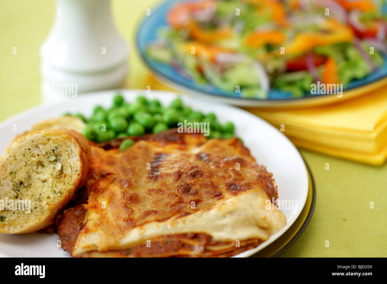 Italian Lasagna With Garlic Bread