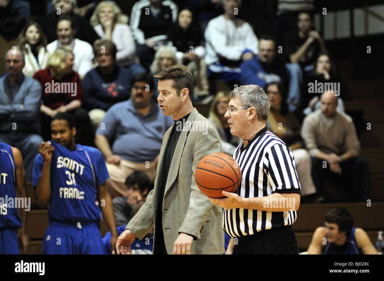 Basketball referee hires stock photography and images Alamy