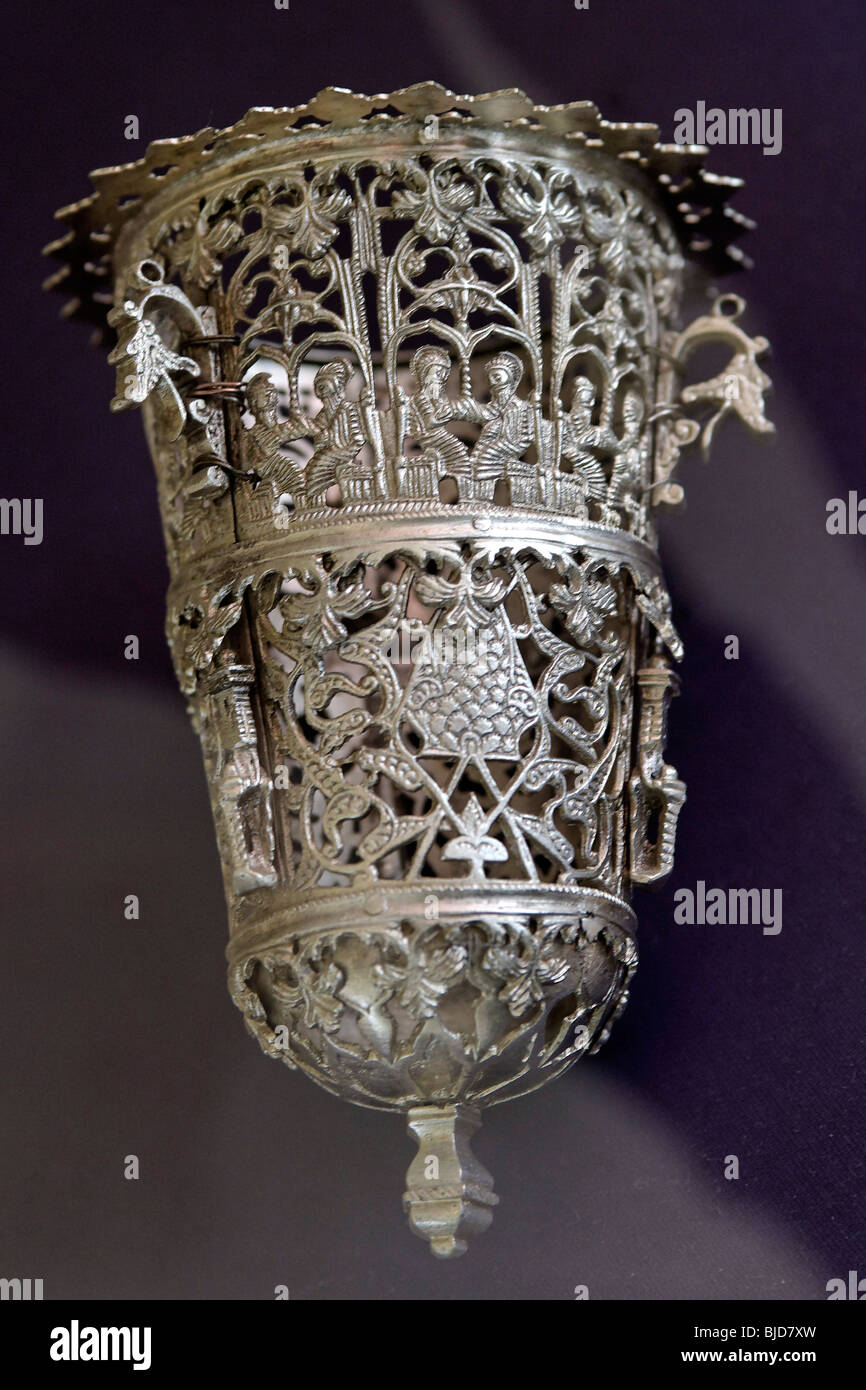 Oil lamp 19th century hi-res stock photography and images - Alamy