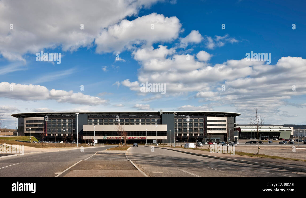 MK Dons Football Stadium incorporating Double Tree Hilton Hotel in Milton Keynes Stock Photo