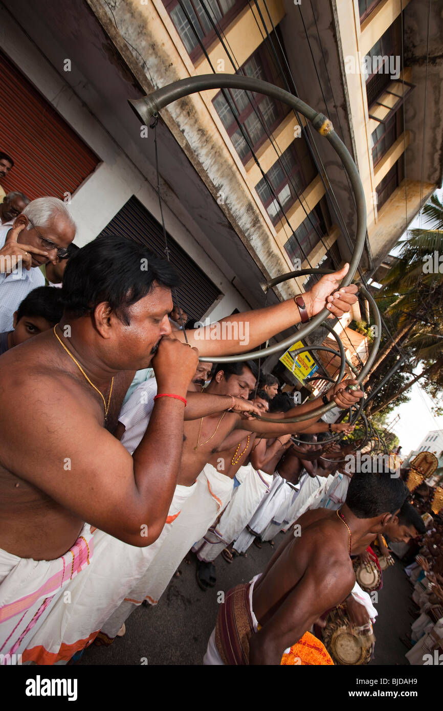 India, Kerala, Kochi, Ernakulam Uthsavom festival, Parayeduppu elephant procession, Panchavadyam orchestra Kombu players Stock Photo