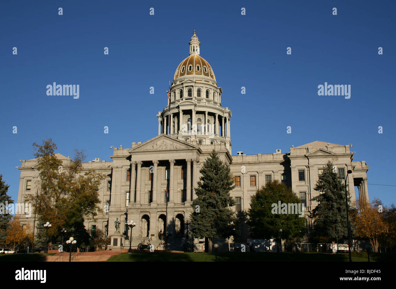 Colorado state capitol golden dome hi-res stock photography and images ...