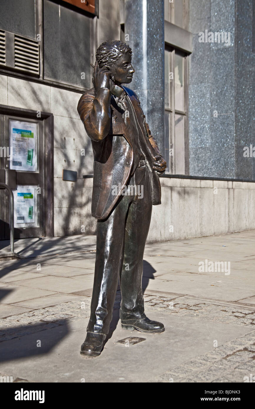 City of London ; Walbrook ; LIFFE trader ; Sculpture by Stephen Melton, 1977 ; January 2010 Stock Photo