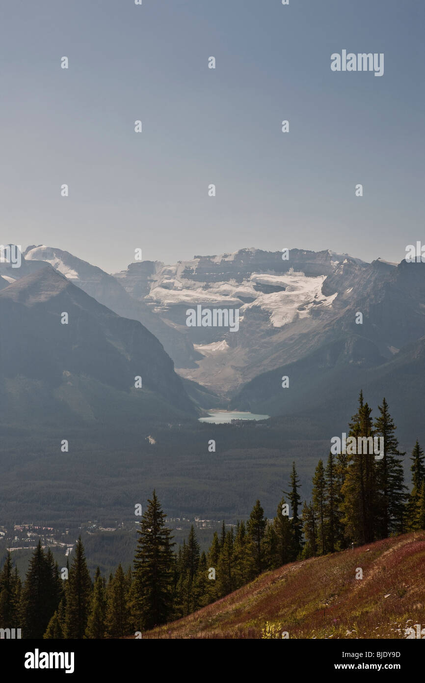 Lake Louise - Banff National Park - Alberta - Canada Stock Photo - Alamy