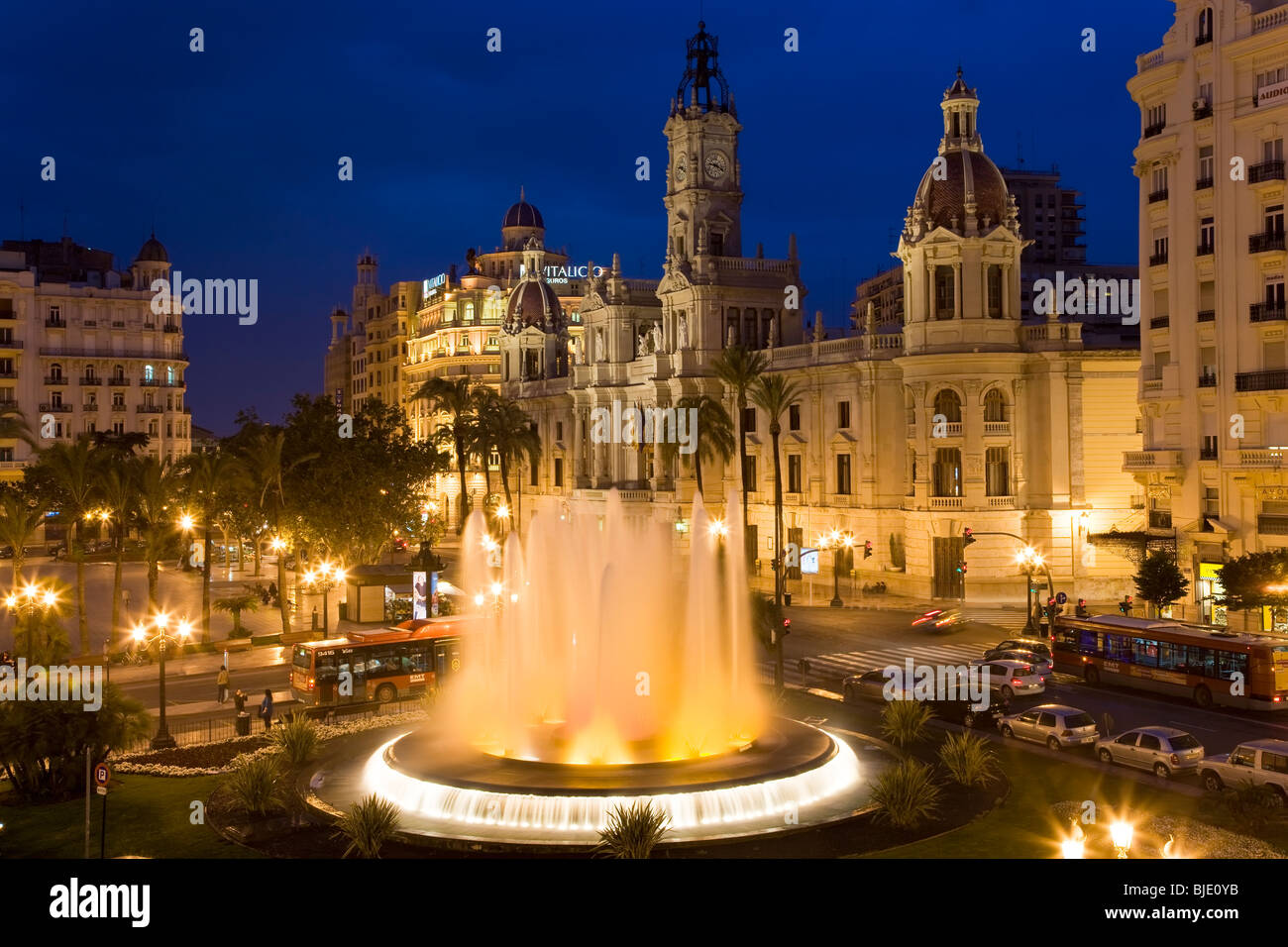 The Town Hall & fountain Plaza del Aguntamiento Valencia Costa del Azahar Valencia Province Spain Stock Photo
