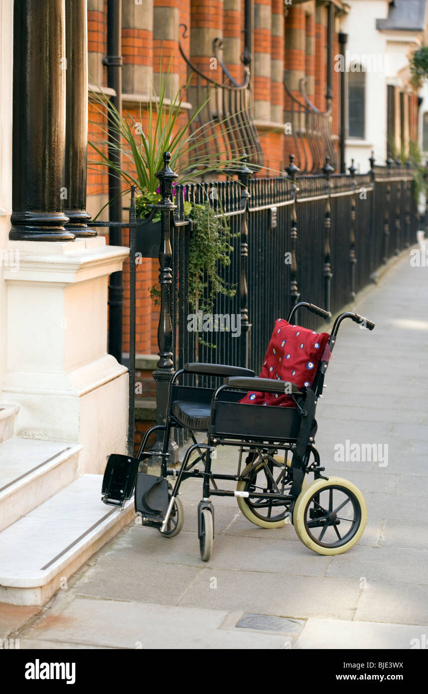 Disabled ramp uk hires stock photography and images Alamy