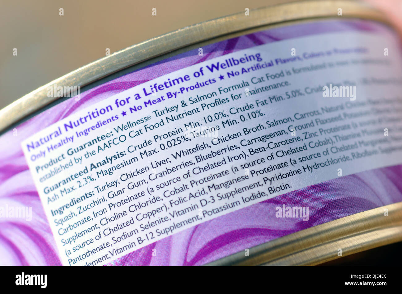 Ingredients list on cat food can Stock Photo Alamy