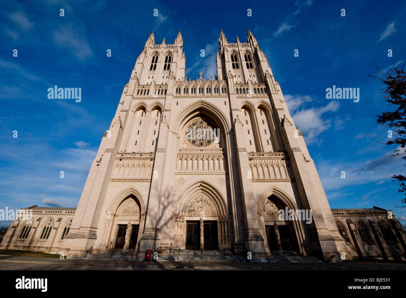 Washington National Cathedral's national cultural role photo 2