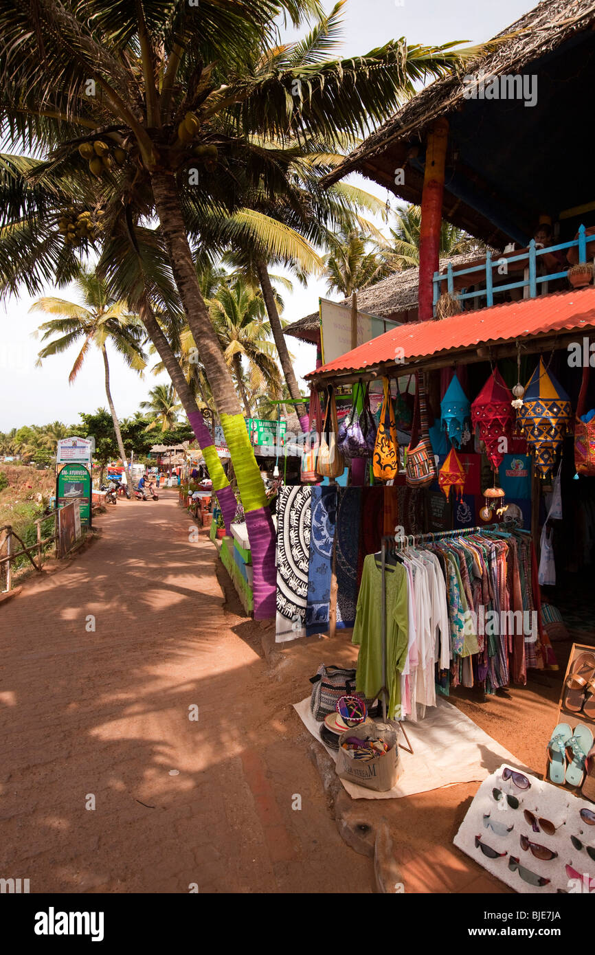 India, Kerala, Varkala clifftop clothes and souvenir shop Stock Photo