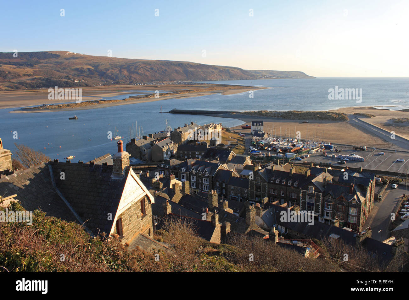 Barmouth town and harbour, and the Mawddach estuary seen from Dinas Oleu, the first property donated to the National Trust. Stock Photo