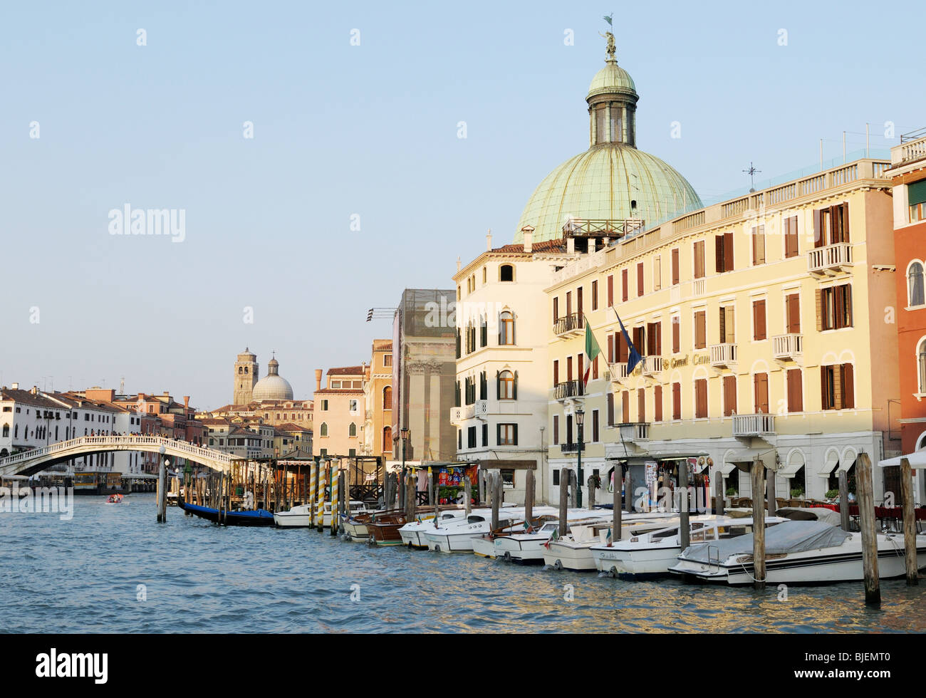 Townscape with grand canal hi-res stock photography and images - Alamy
