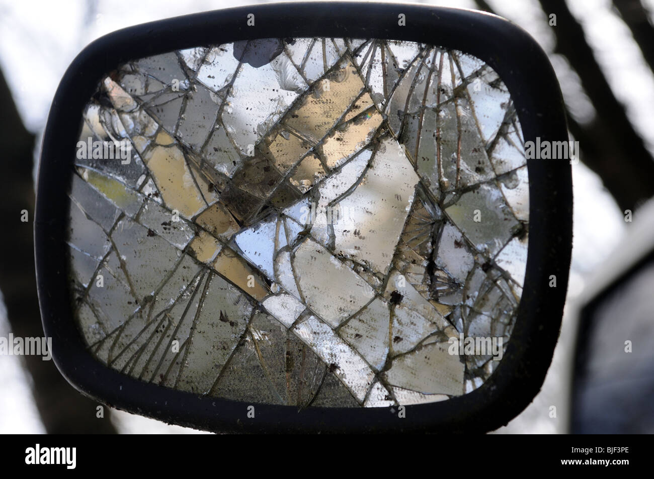 Broken Wing Mirror Land Rover Stock Photo Alamy