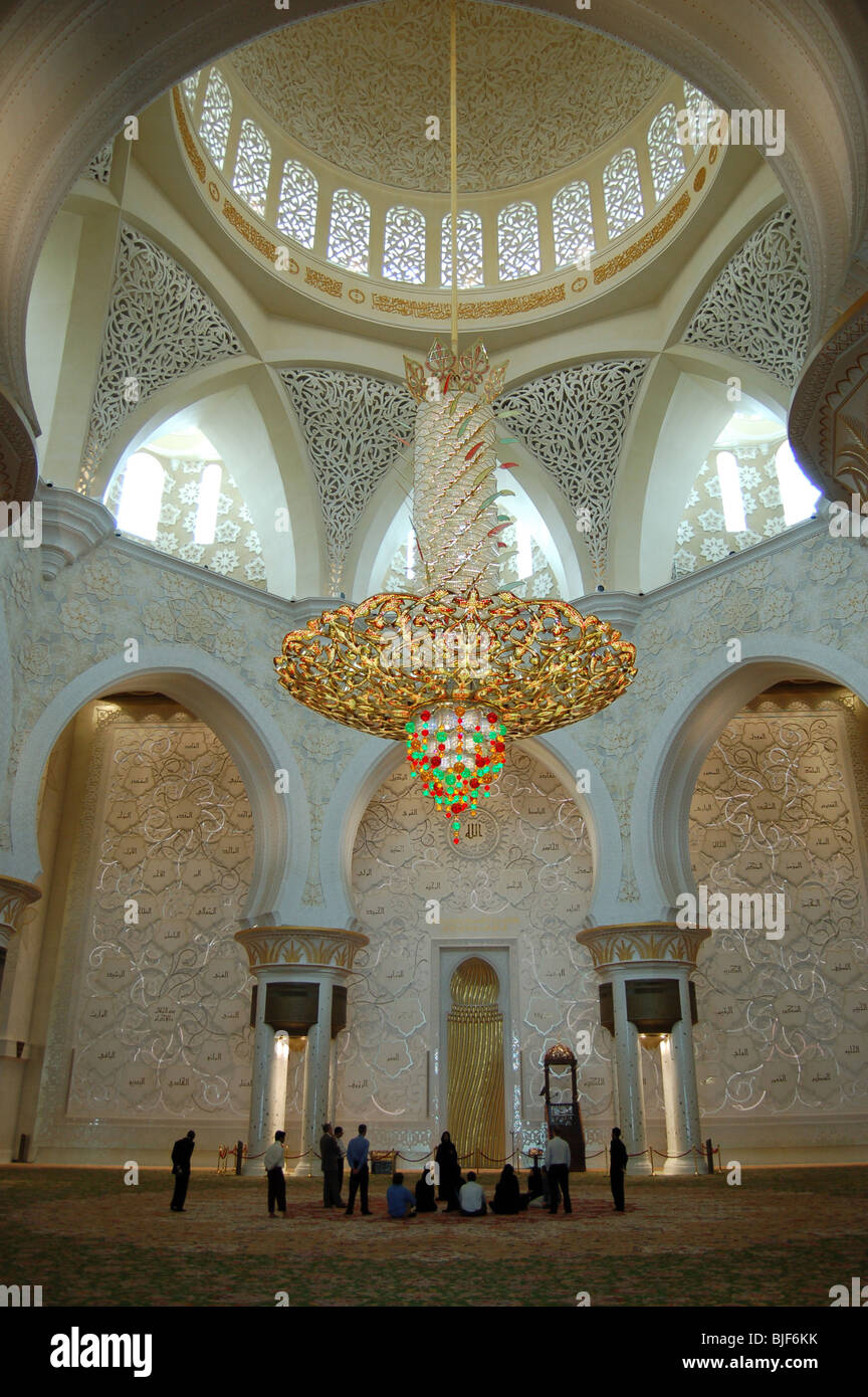 Interior of Sheikh Zayed Bin Sultan Al Nahyan Mosque, Abu Dhabi Stock Photo