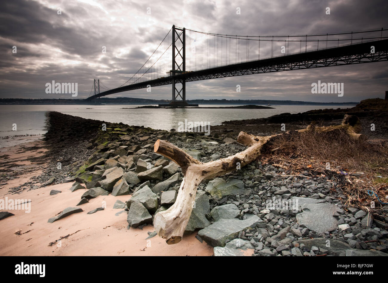 Forth Road Bridge from North Queensferry, Inverkeithing, Fife, Scotland Stock Photo