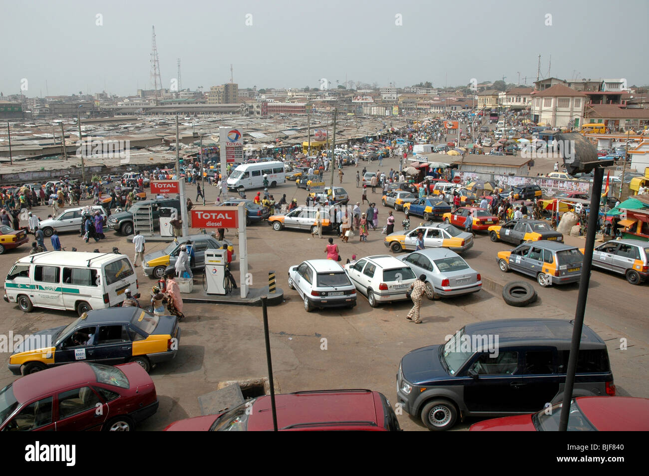 Africa's biggest market in Kumasi. Kumasi, Ghana, West Africa, Africa Stock Photo