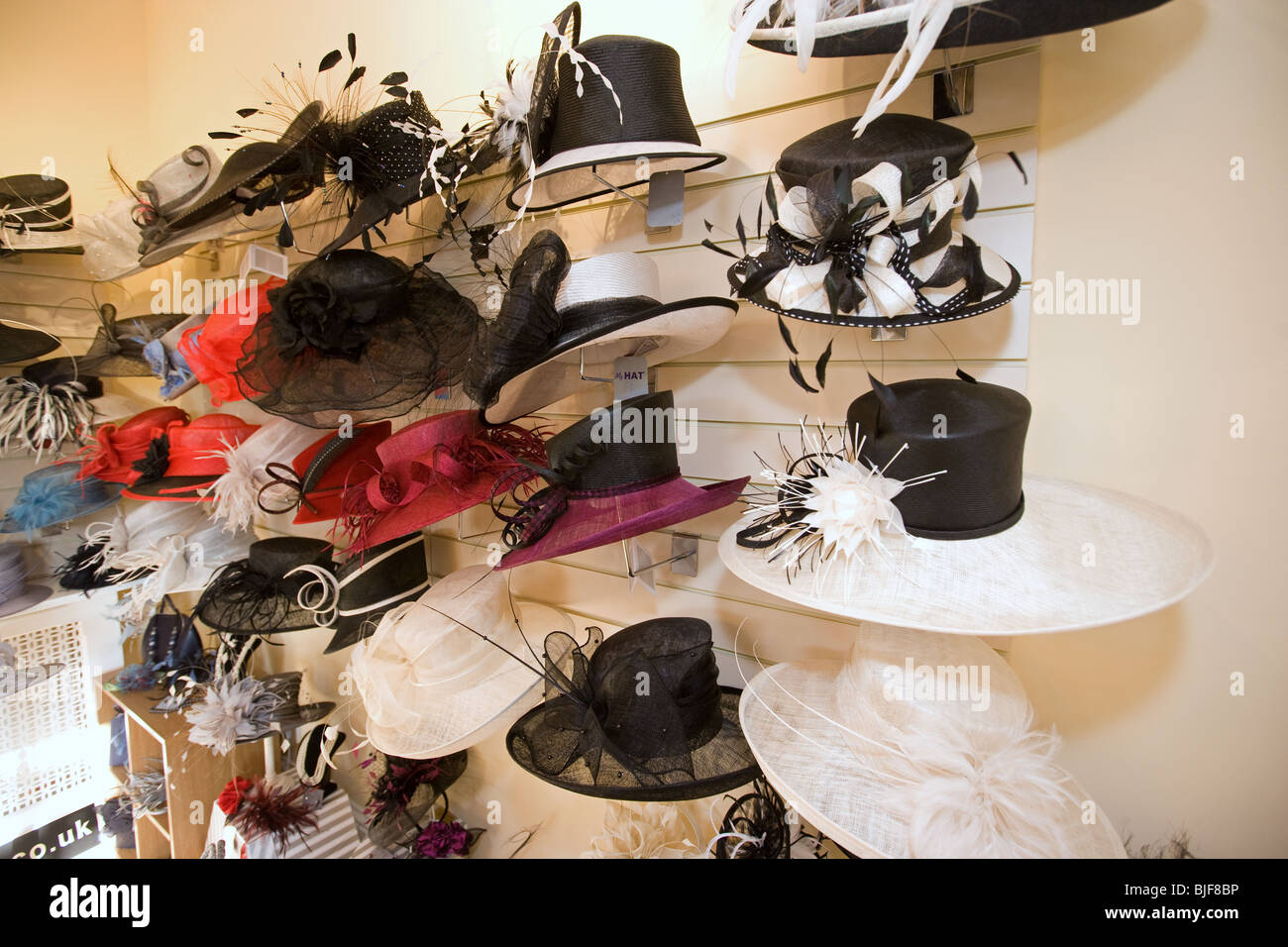 Ladies hats hi-res stock photography and images - Alamy