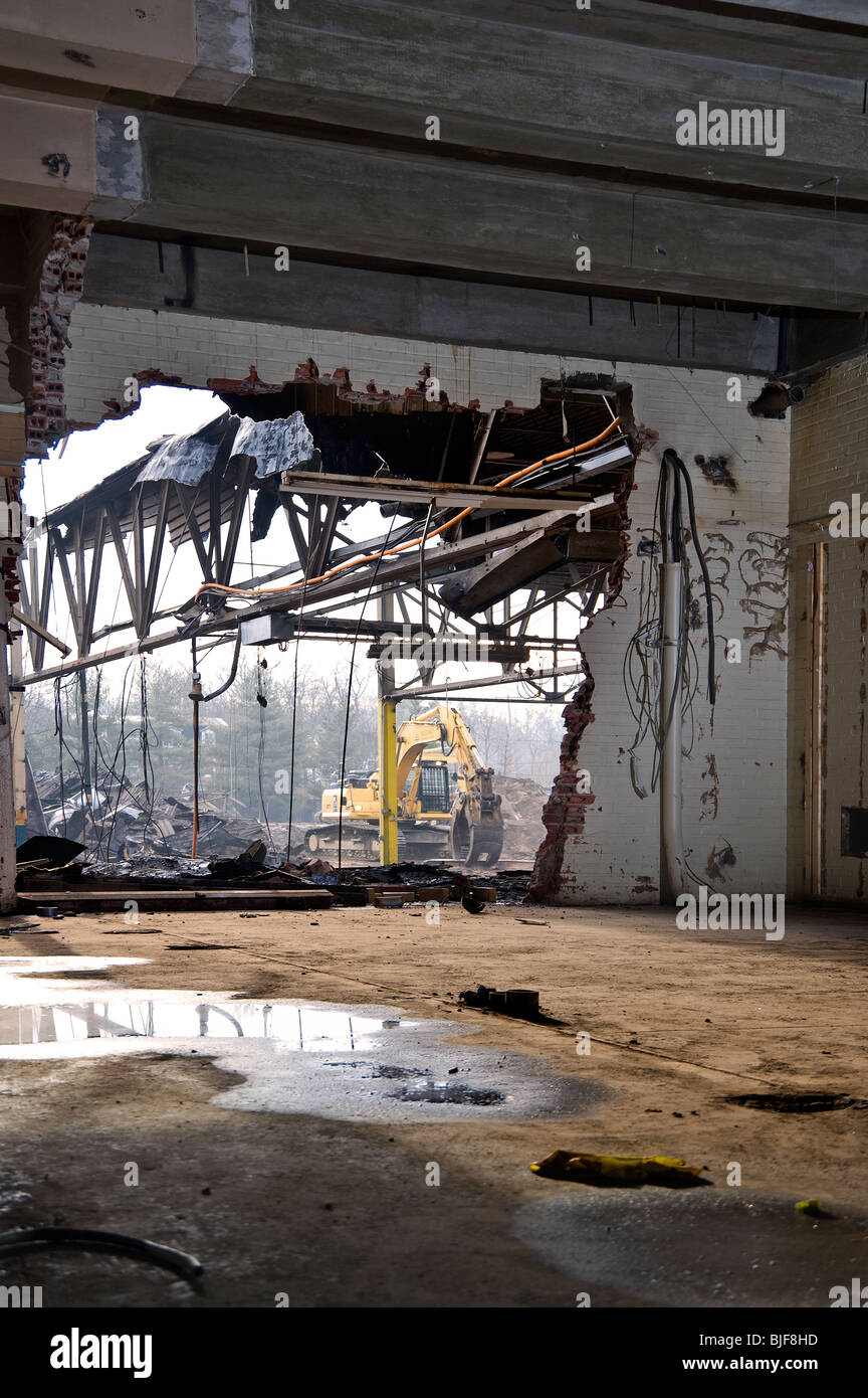 Demolition Of Old Industrial Building With Hole In Wall, Philadelphia, USA Stock Photo