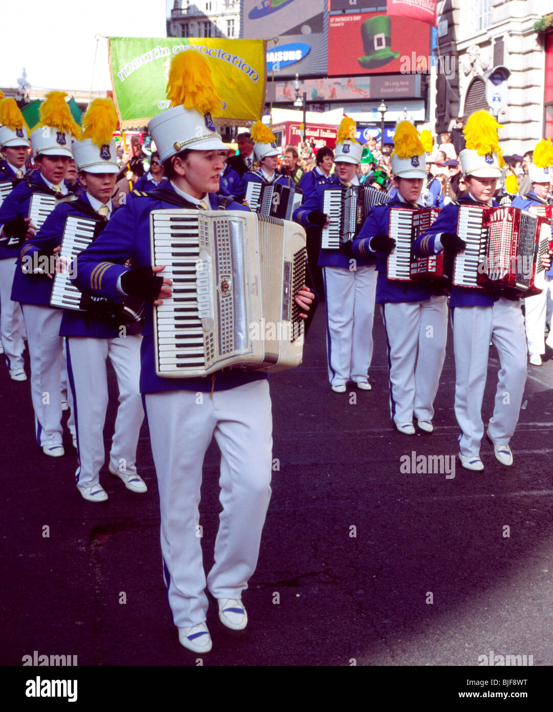 st patricks day midget marching band
