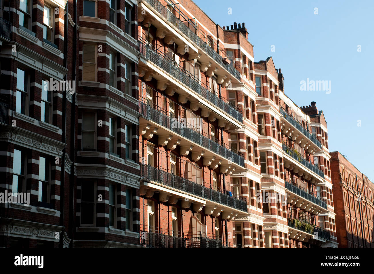 Ambrosden avenue hires stock photography and images Alamy