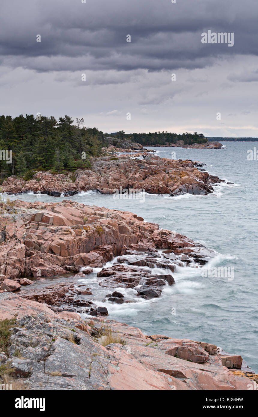 Rocky waterfront georgian bay hi-res stock photography and images - Alamy