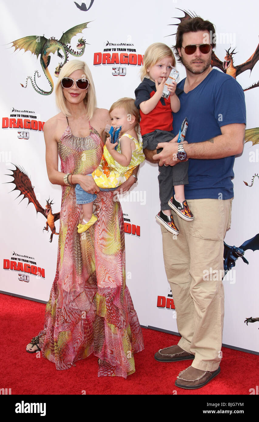 TORI SPELLING DEAN MCDERMOTT HOW TO TRAIN YOUR DRAGON LOS ANGELES