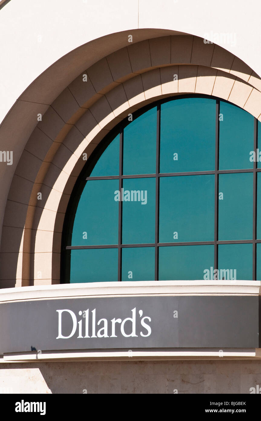 exterior view of a Dillards retail department store Stock Photo Alamy