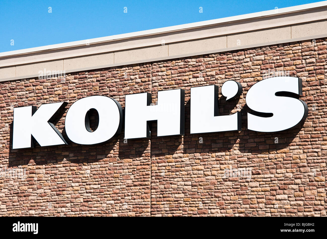 exterior view of a Kohl's retail department store Stock Photo Alamy