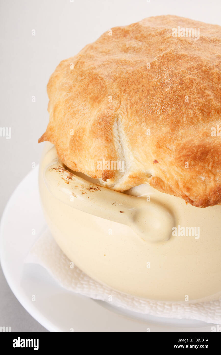 Chicken pie with puff pastry hi-res stock photography and images - Alamy