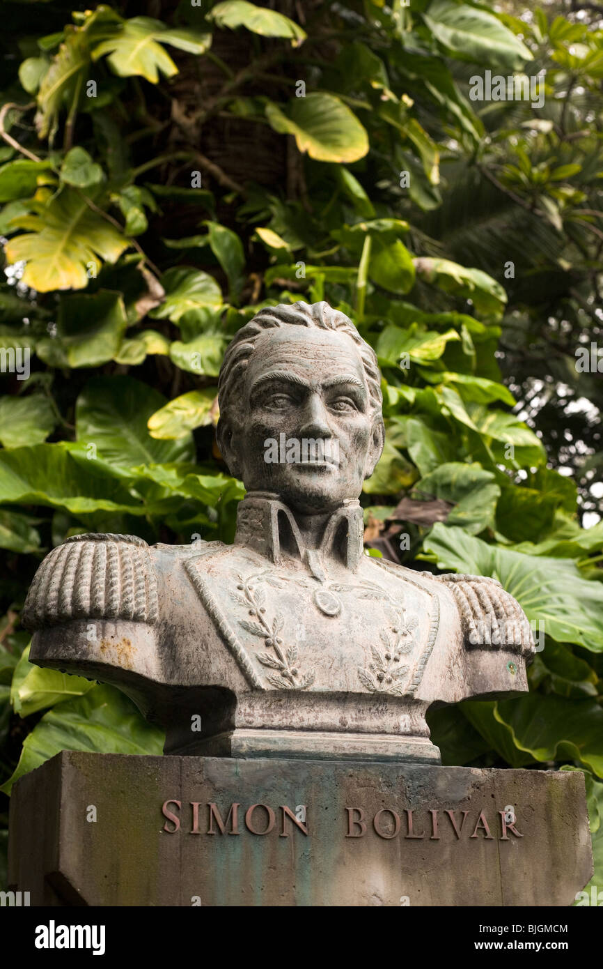 A statue of Simon Bolivar (17831830 Stock Photo Alamy