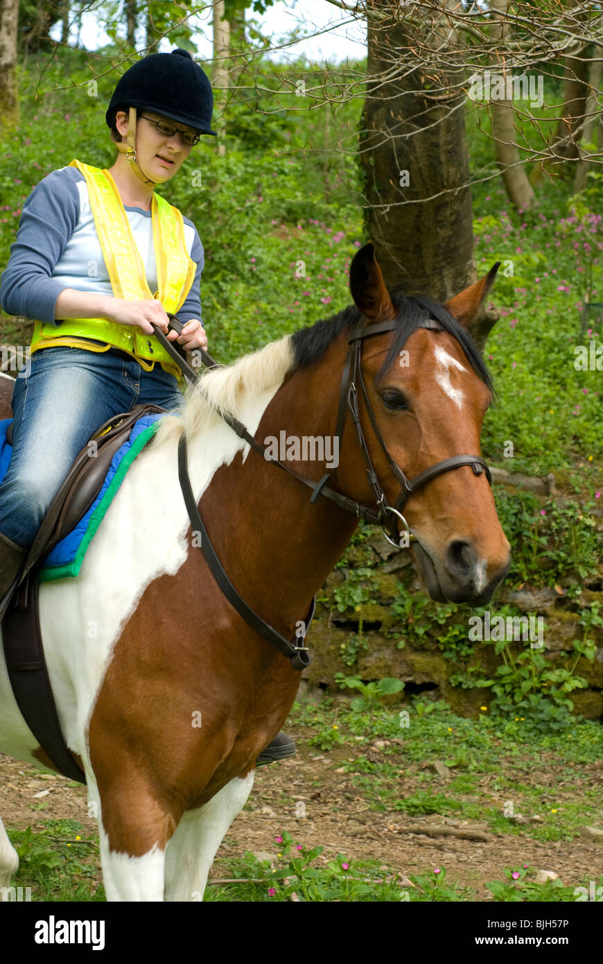 Horse rider wearing helmet hi-res stock photography and images - Alamy
