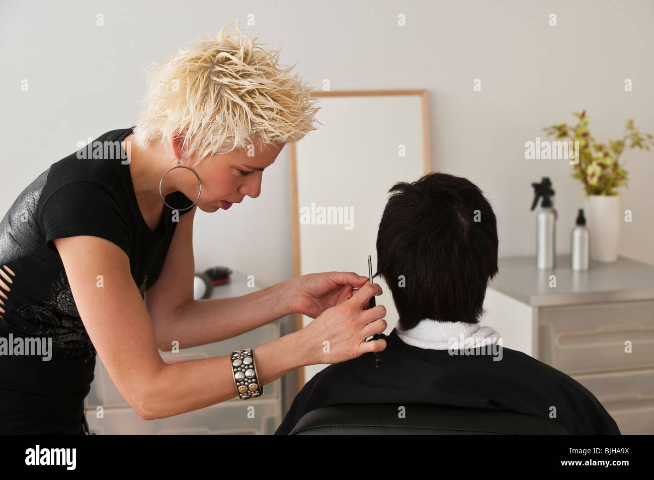 Mature blonde hair salon hi-res stock photography and images - Alamy