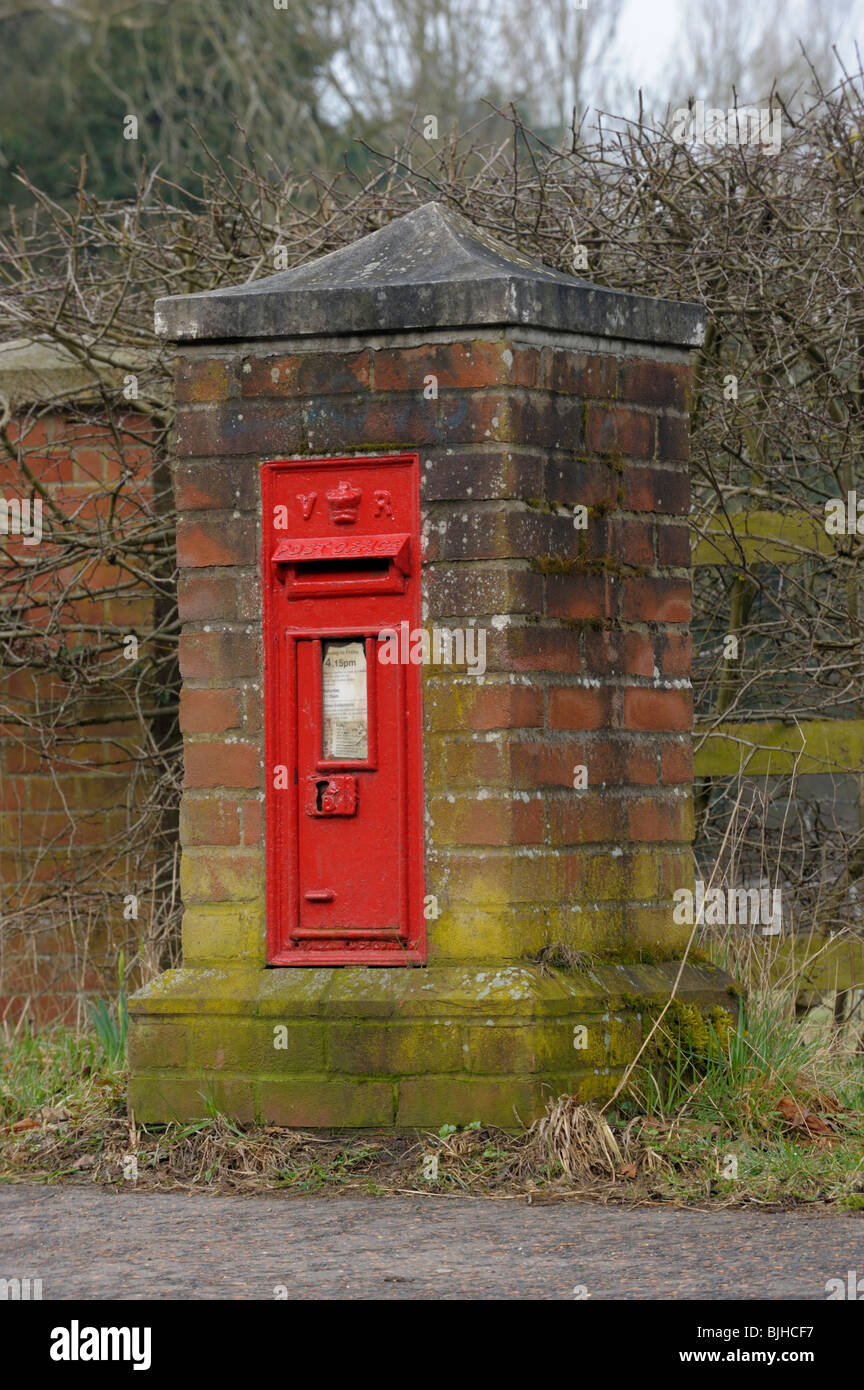 Royal Mail post box at roadside Stock Photo