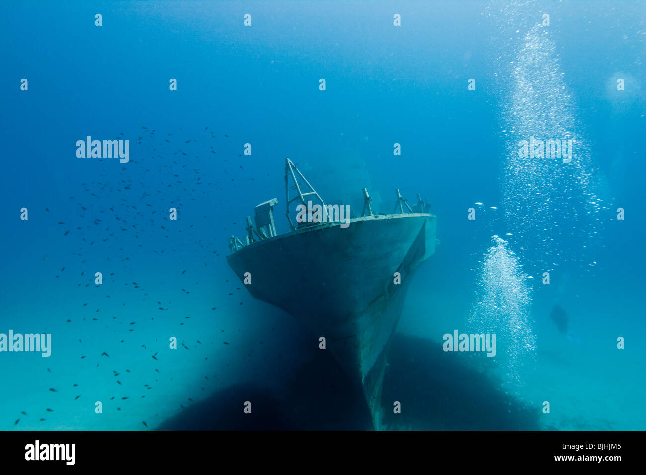 Deep sea divers ship hi-res stock photography and images - Alamy