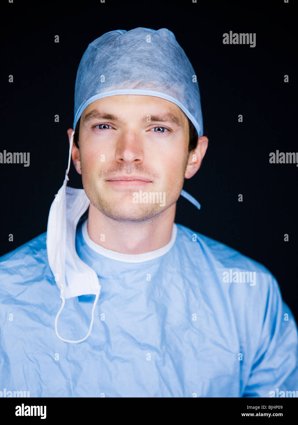 doctor wearing surgical scrubs Stock Photo Alamy