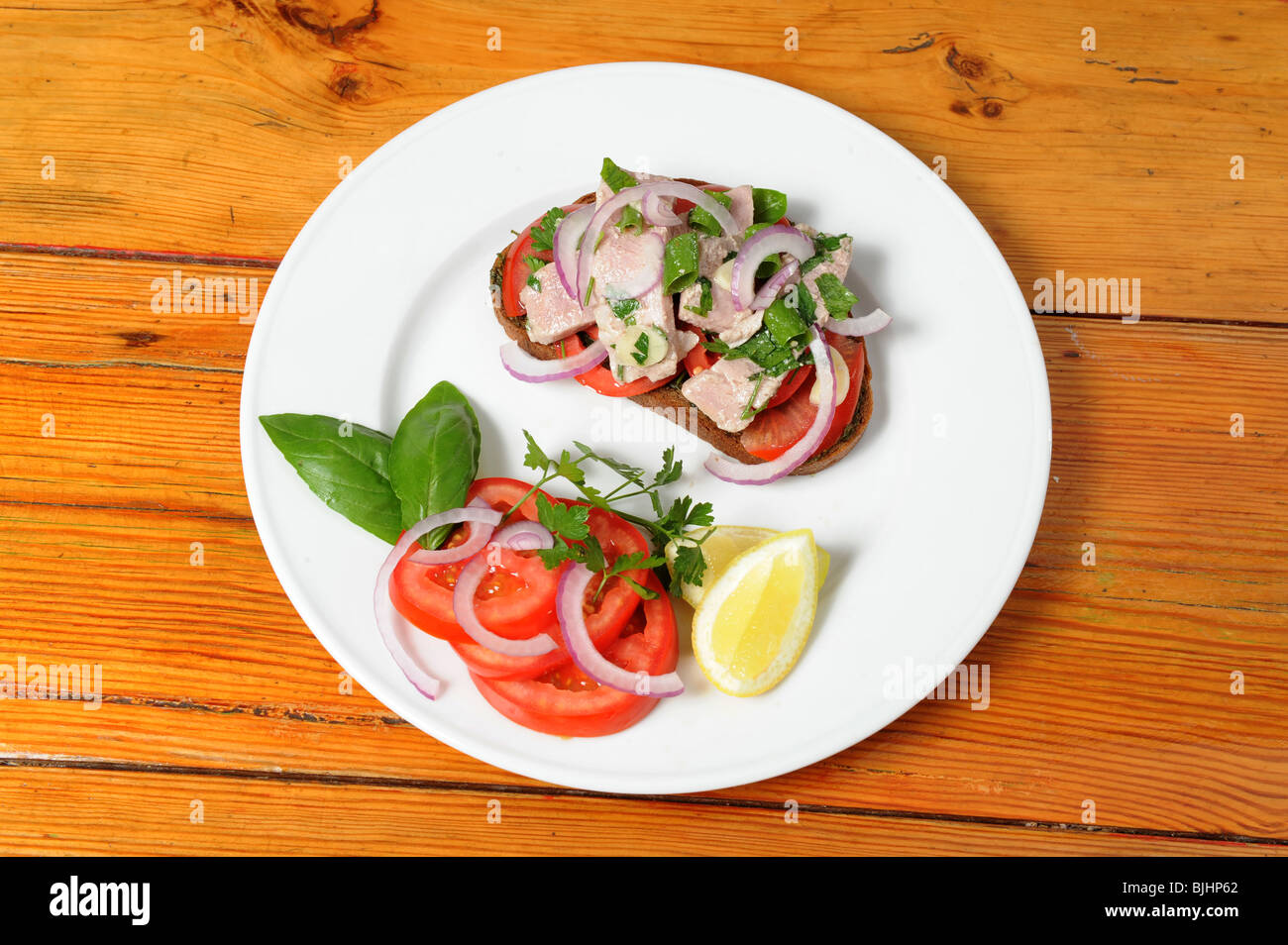 cooking tuna fish Stock Photo Alamy