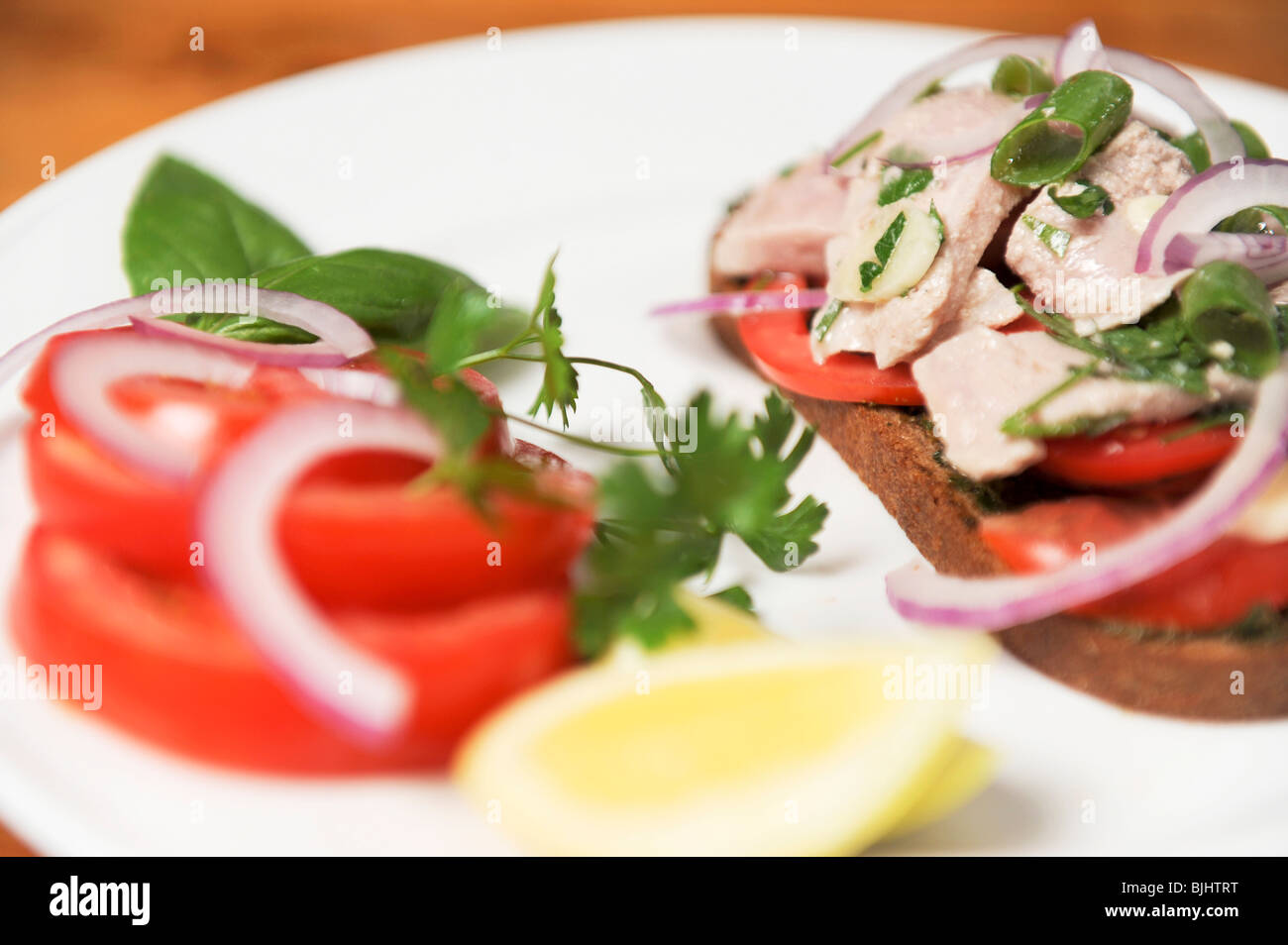 cooking tuna fish Stock Photo - Alamy