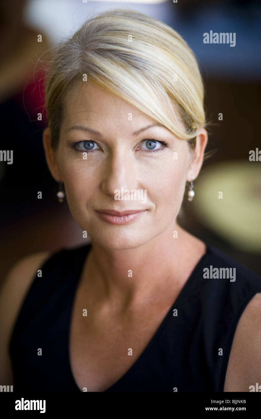 One mature woman only photos hi-res stock photography and images - Alamy