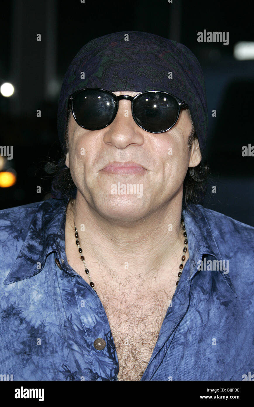 STEVEN VAN ZANDT(LITTLE STEVE) EXORCIST. THE BEGINNING WORLD CHINESE THEATRE HOLLYWOOD LOS ANGELES USA 18 August 2004 Stock Photo