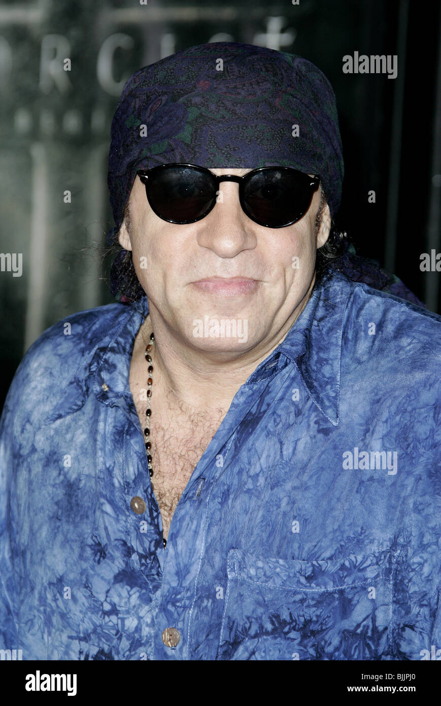 STEVEN VAN ZANDT(LITTLE STEVE) EXORCIST. THE BEGINNING WORLD CHINESE THEATRE HOLLYWOOD LOS ANGELES USA 18 August 2004 Stock Photo