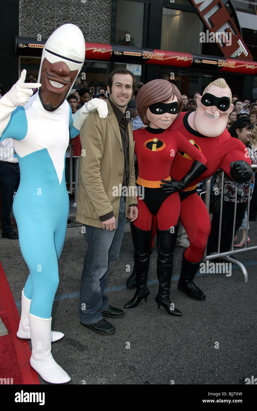 JASON LEE & THE INCREDIBLES THE INCREDIBLES WORLD PREMIER HOLLYWOOD LOS ANGELES USA 24 October 2004 Stock Photo