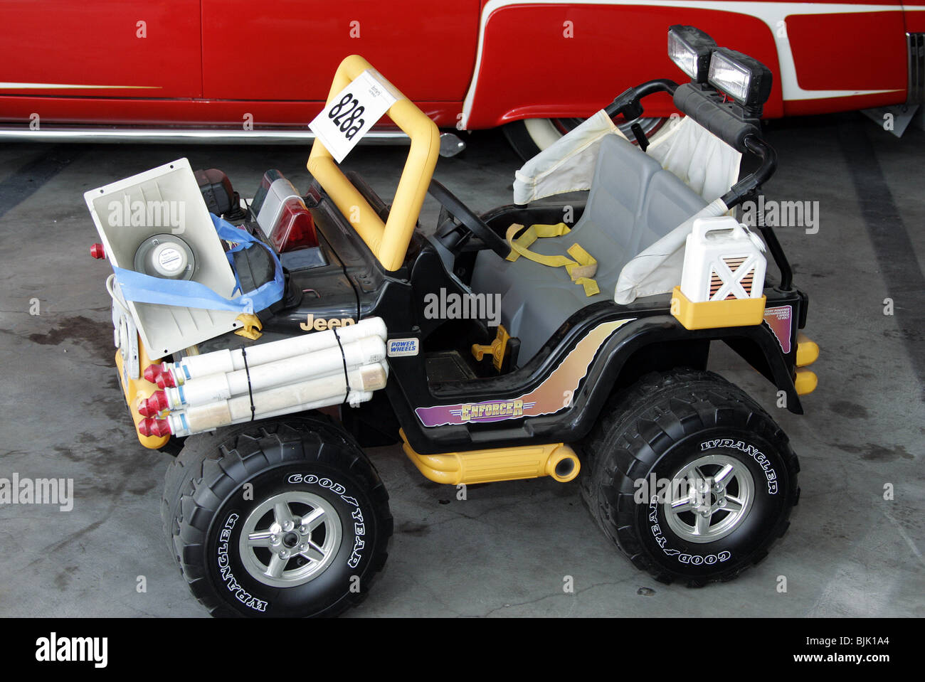 Small hotsell soldiers vehicles