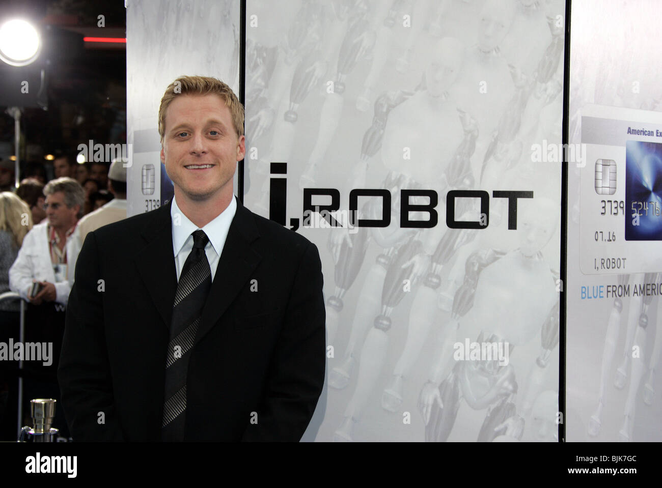 I, Robot: Will Smith'S Movie, But Alan Tudyk'S Acting Was Insane! - npjst23