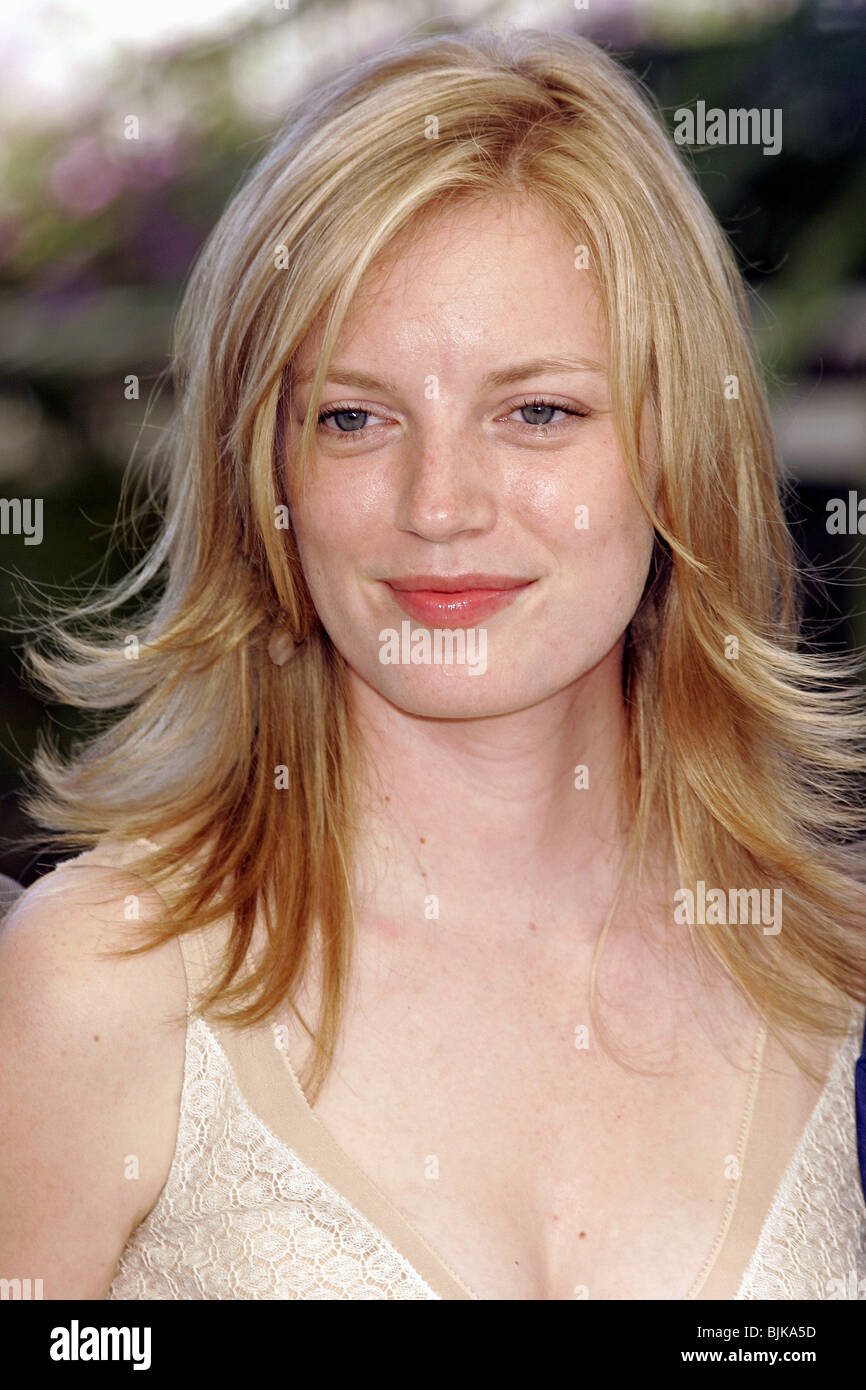 SARAH POLLEY CANNES 2005 CANNES FRANCE 19 May 2005 Stock Photo