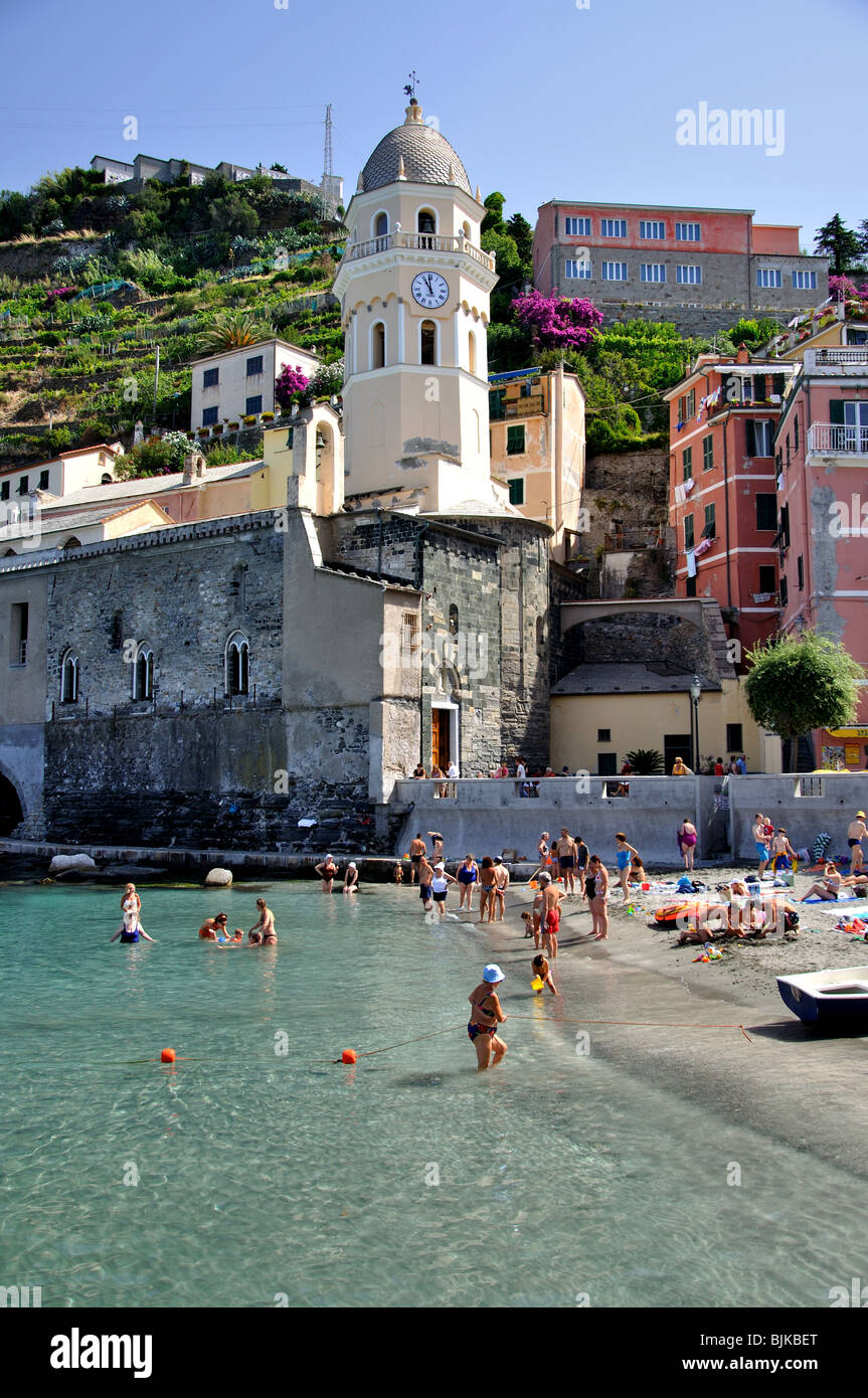 Vernazza beach harbor port Cinque Terre Italy Stock Photo