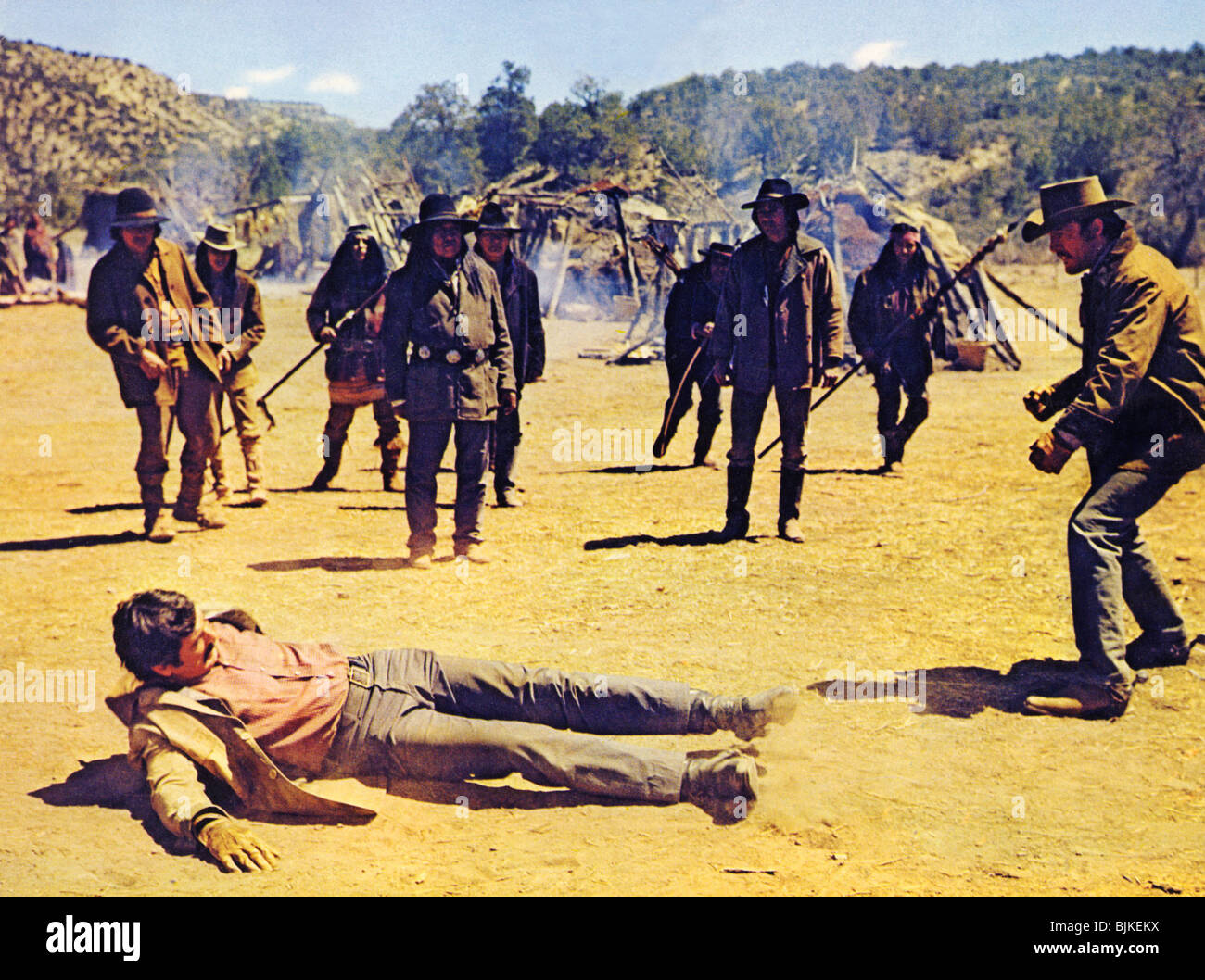 SHOWDOWN (1973) GEORGE SEATON (DIR) ROCK HUDSON DOWN 004P Stock Photo