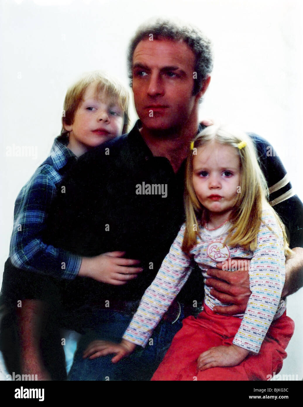 Hide in plain sight film 1980 hires stock photography and images Alamy