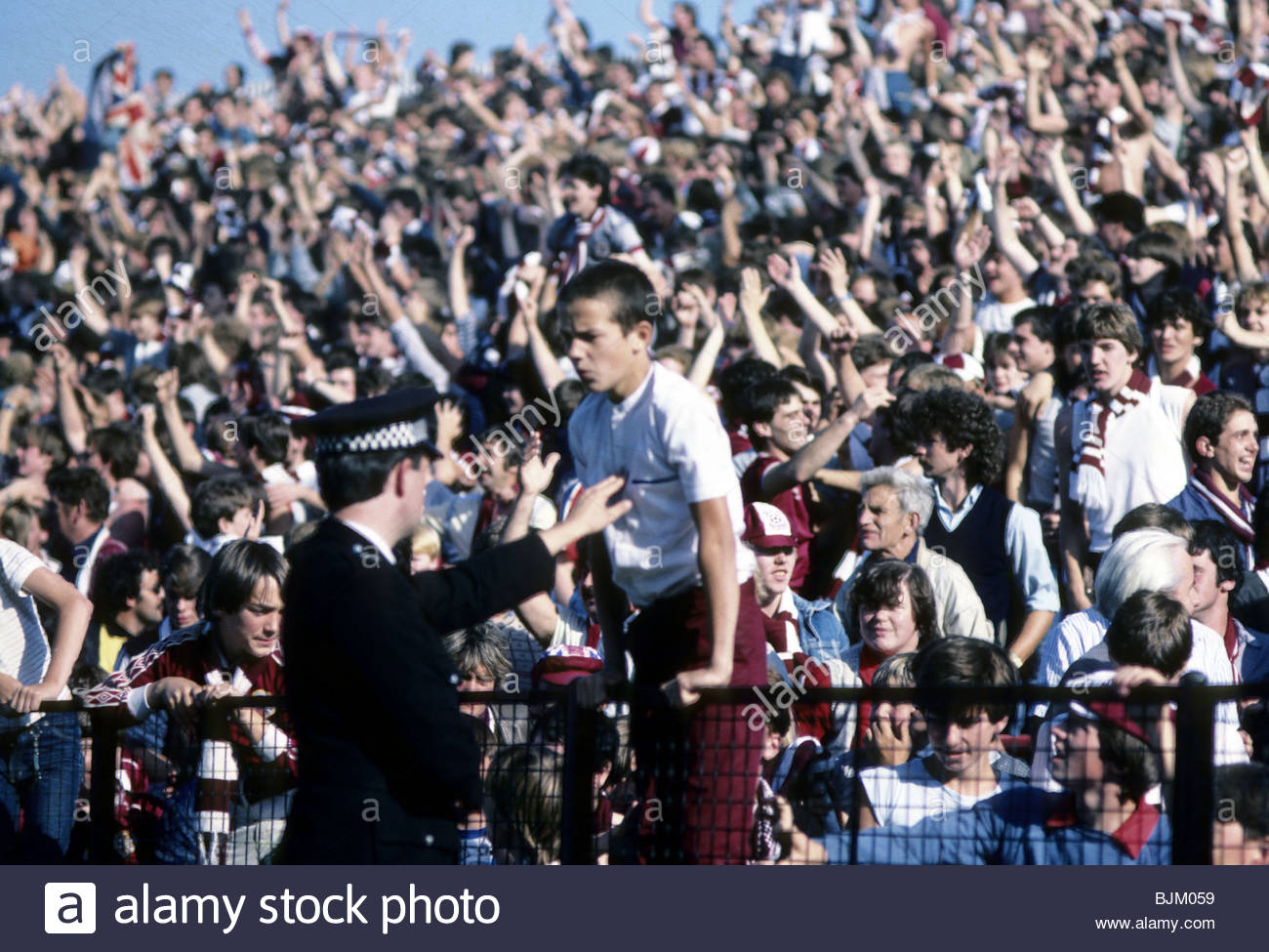 Hibernian Fans Stock Photos & Hibernian Fans Stock Images Alamy