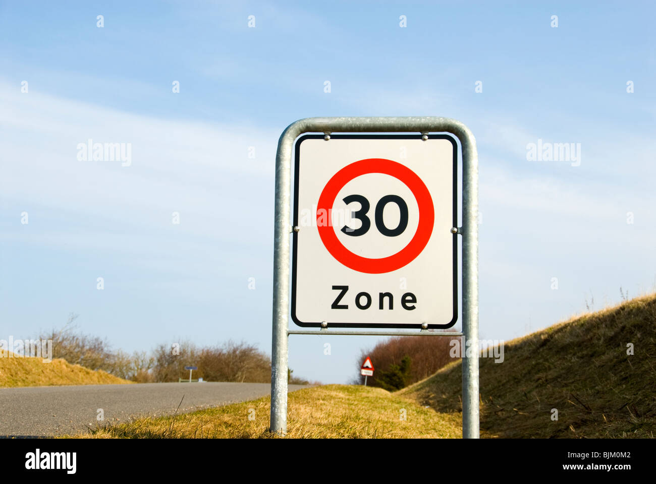 30 Speed Limit Sign Hi-res Stock Photography And Images - Alamy